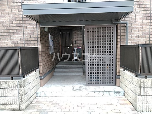 2/5 エントランス