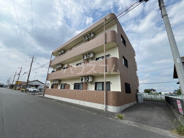 25/30 エントランス