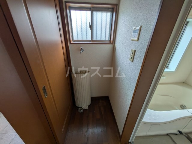 13/29 玄関