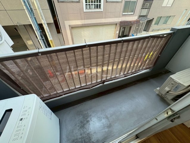 21/30 バルコニー