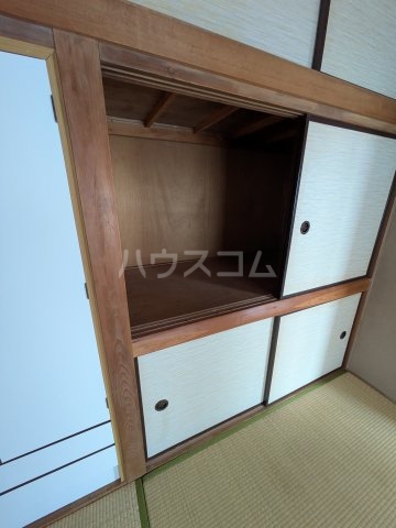 16/30 玄関