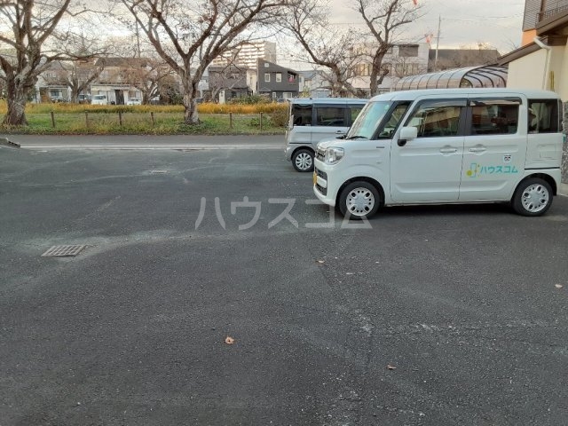 4/7 駐車場
