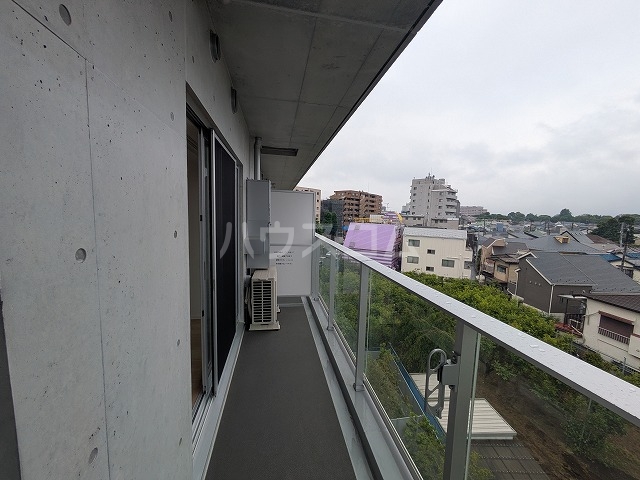 18/24 バルコニー