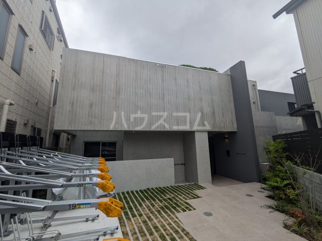 2/30 外観