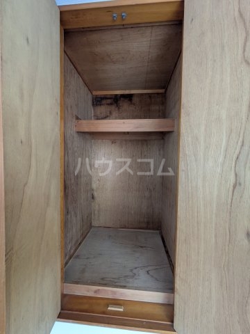 13/30 収納