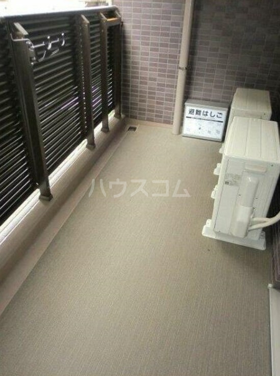 13/21 バルコニー