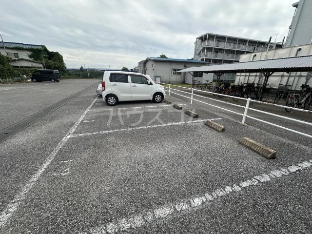26/30 駐車場