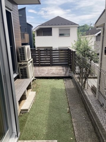 2/3 駐車場