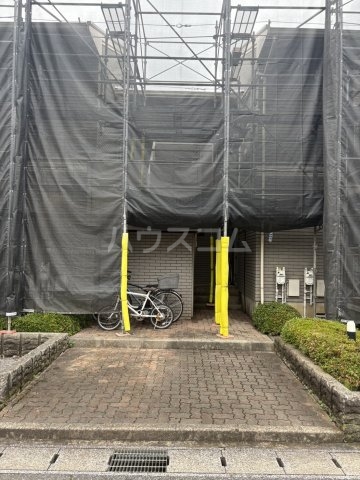 2/3 エントランス