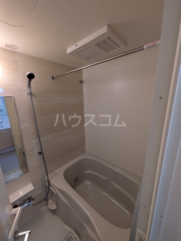 13/30 浴室
