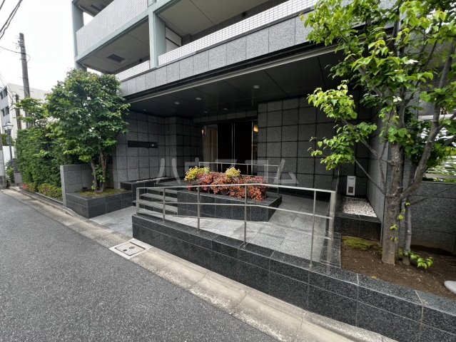 29/30 エントランス