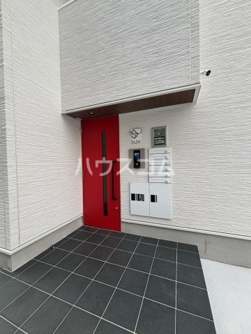 2/3 エントランス