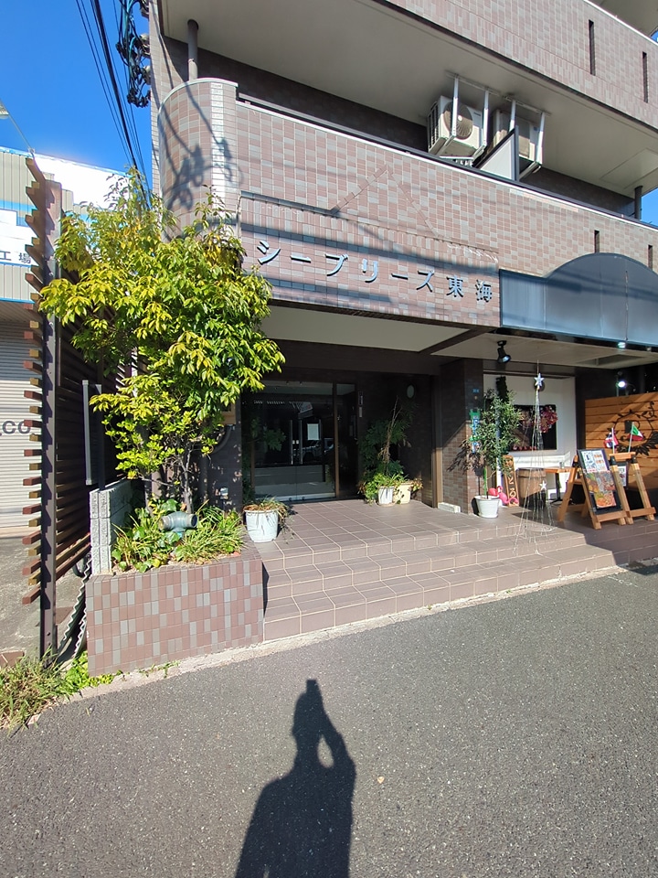 20/30 エントランス