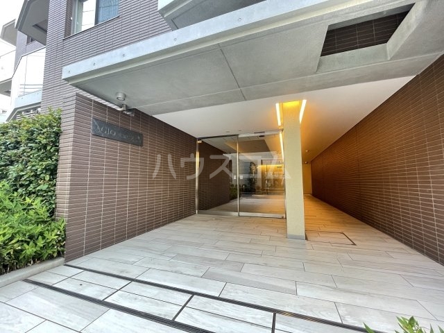 3/4 エントランス