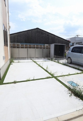17/27 駐車場