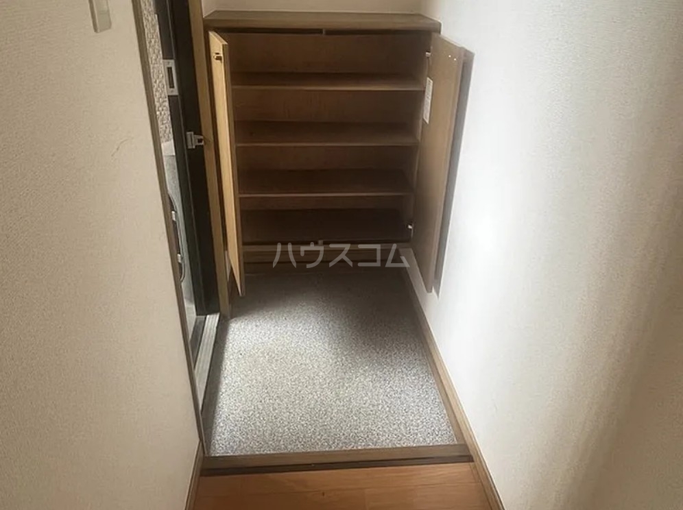 13/30 玄関