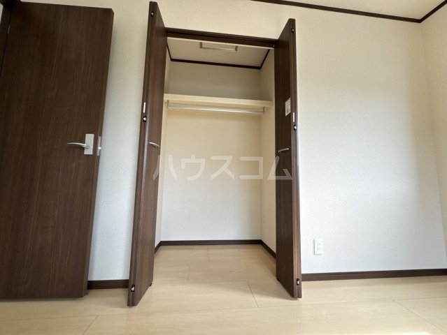 13/30 収納