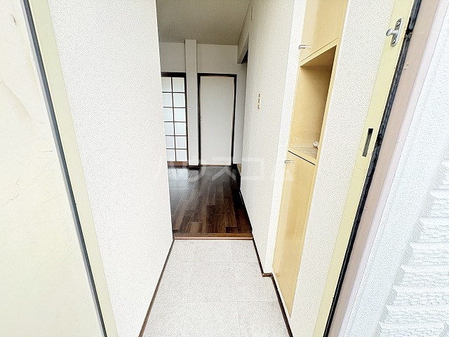 13/30 玄関