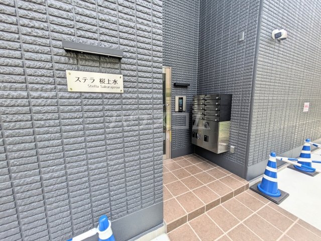 22/29 エントランス