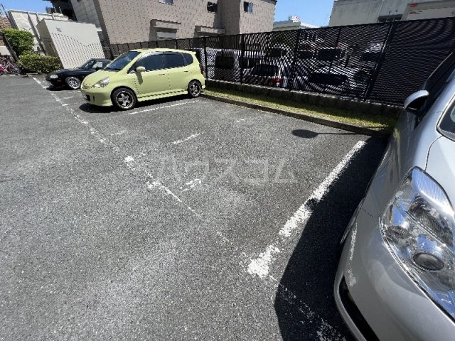 3/5 駐車場