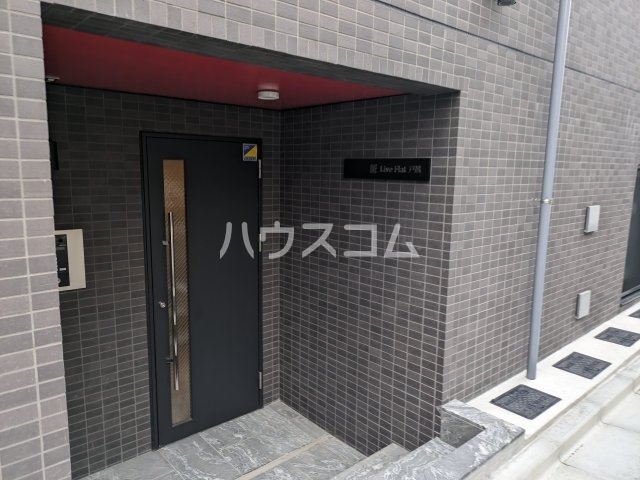 14/19 エントランス
