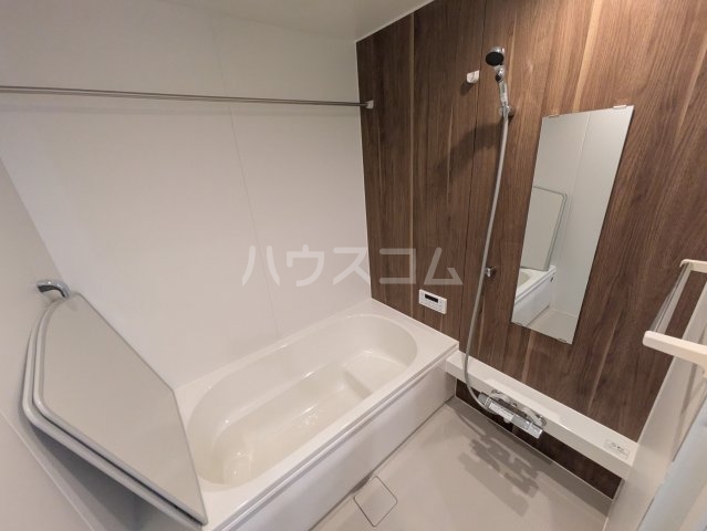 14/28 浴室