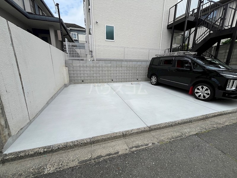 15/20 駐車場