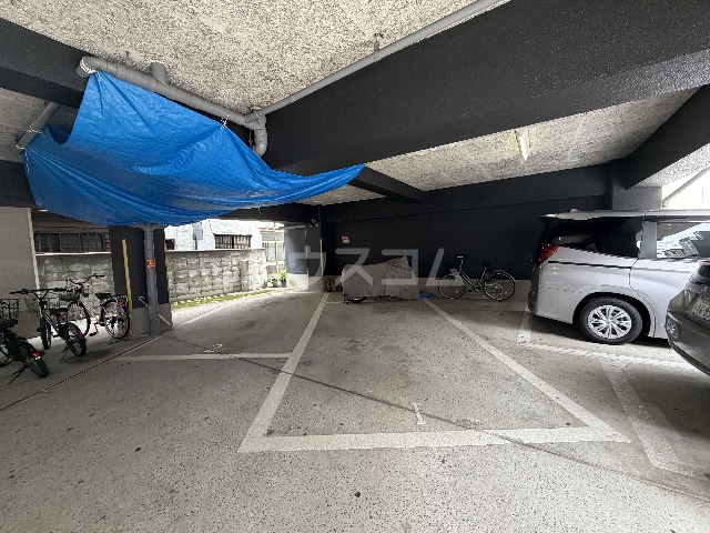 25/30 駐車場