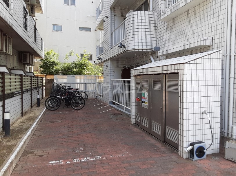 2/11 駐車場