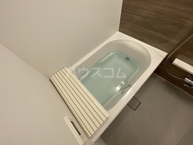 16/30 浴室