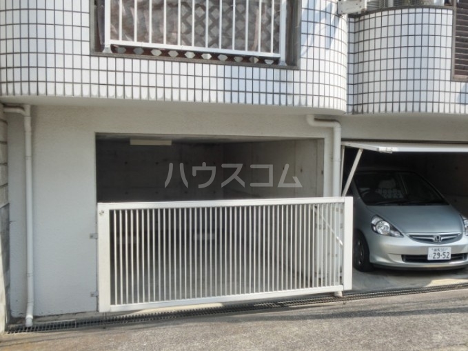 2/2 駐車場