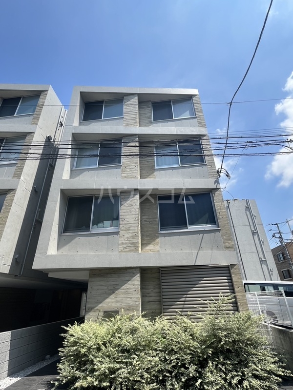 2/8 外観