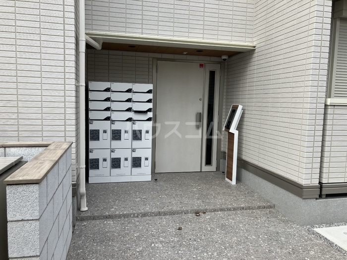 20/28 エントランス