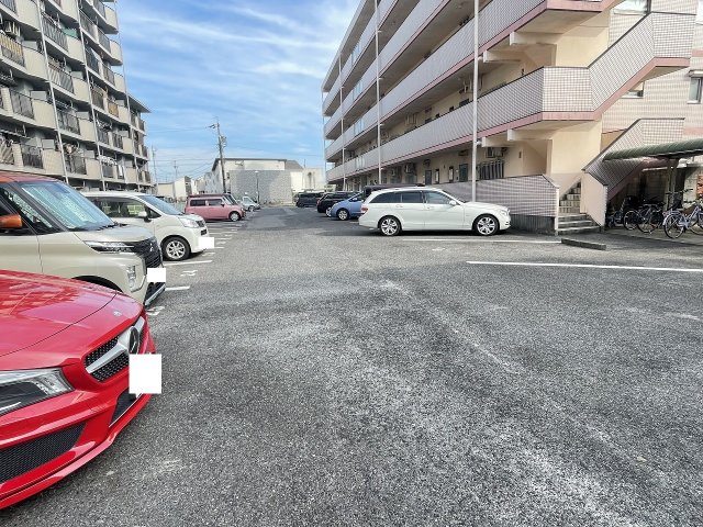 24/26 駐車場