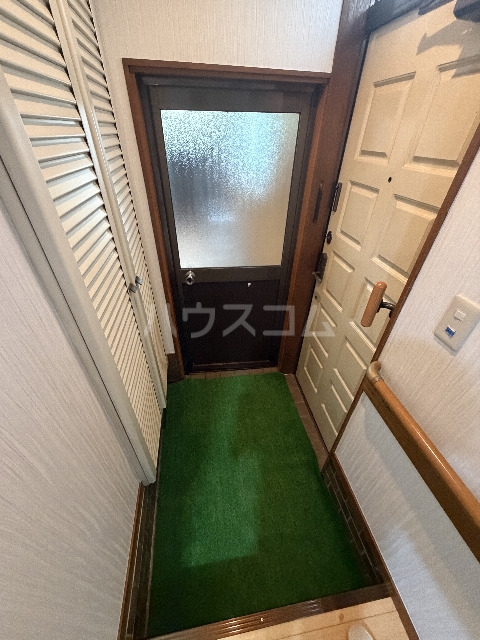 13/30 玄関