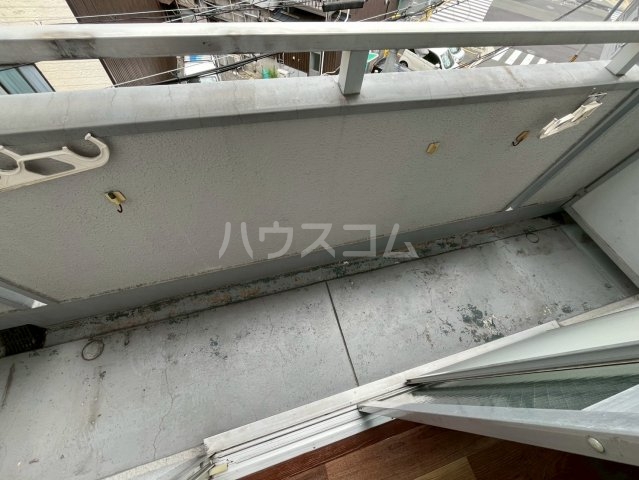 16/27 バルコニー