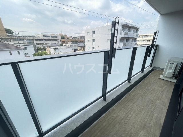 13/17 バルコニー