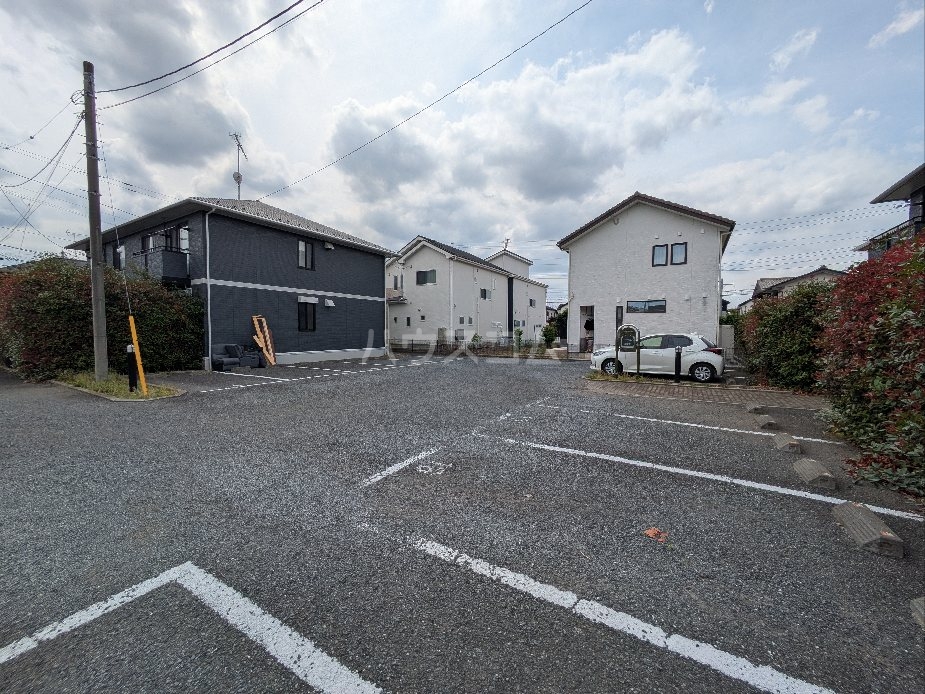 2/7 駐車場