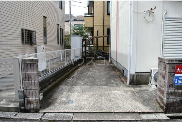 16/19 駐車場