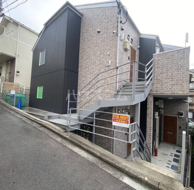 17/18 エントランス