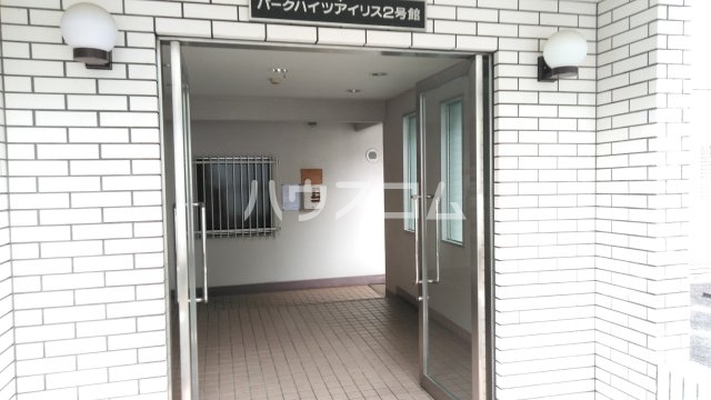 14/23 エントランス