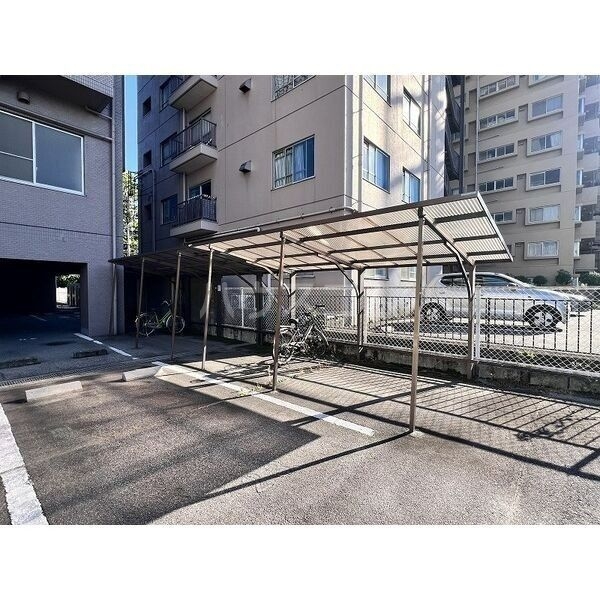 16/19 駐車場