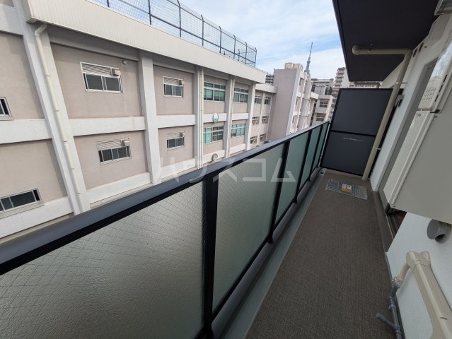 13/19 バルコニー