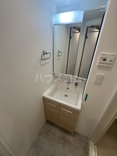 15/28 洗面