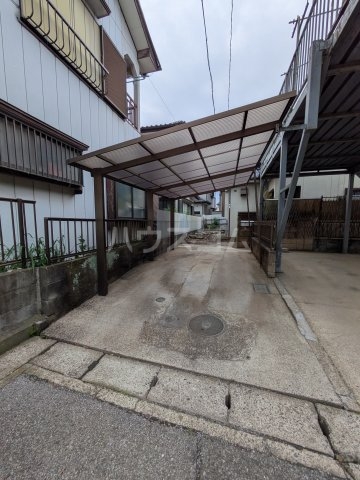 25/27 駐車場