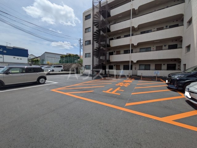 5/13 駐車場
