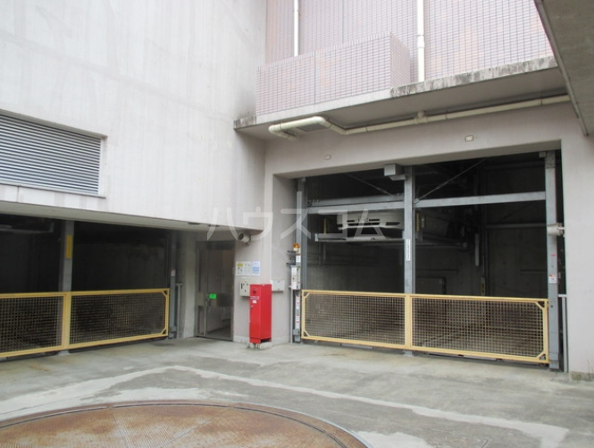 14/23 駐車場