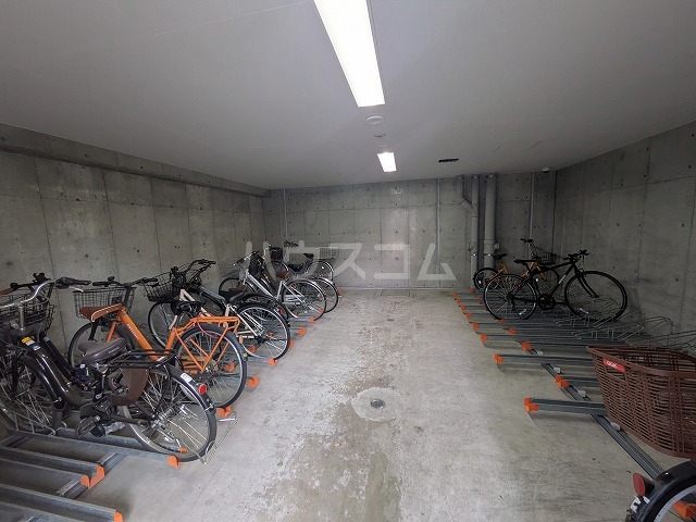 26/30 駐車場