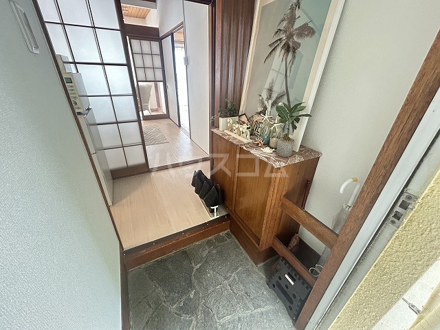 14/29 玄関