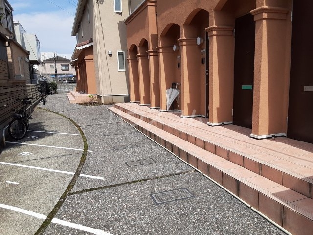 5/8 エントランス